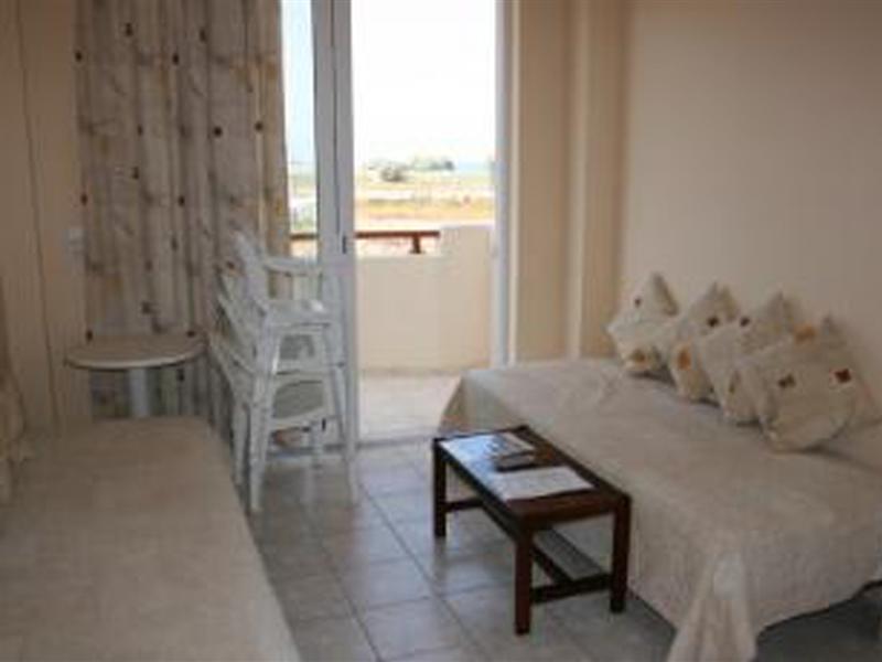 Sfáka Danaos Beach Apartments מראה חיצוני תמונה